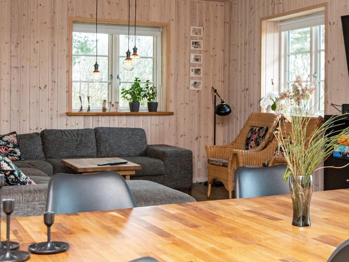 10 Person Holiday Home In Glesborg Bagian luar foto