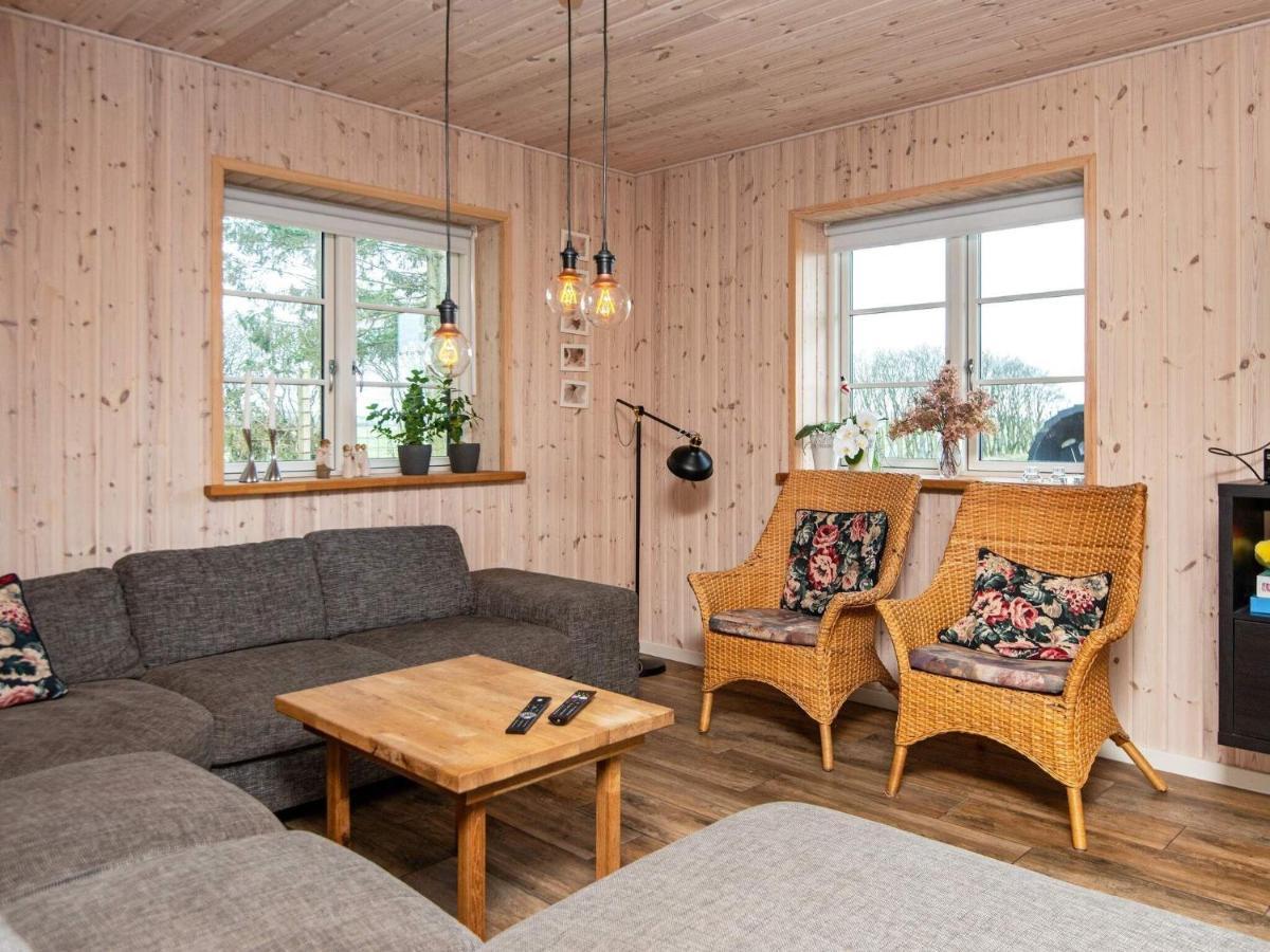 10 Person Holiday Home In Glesborg Bagian luar foto