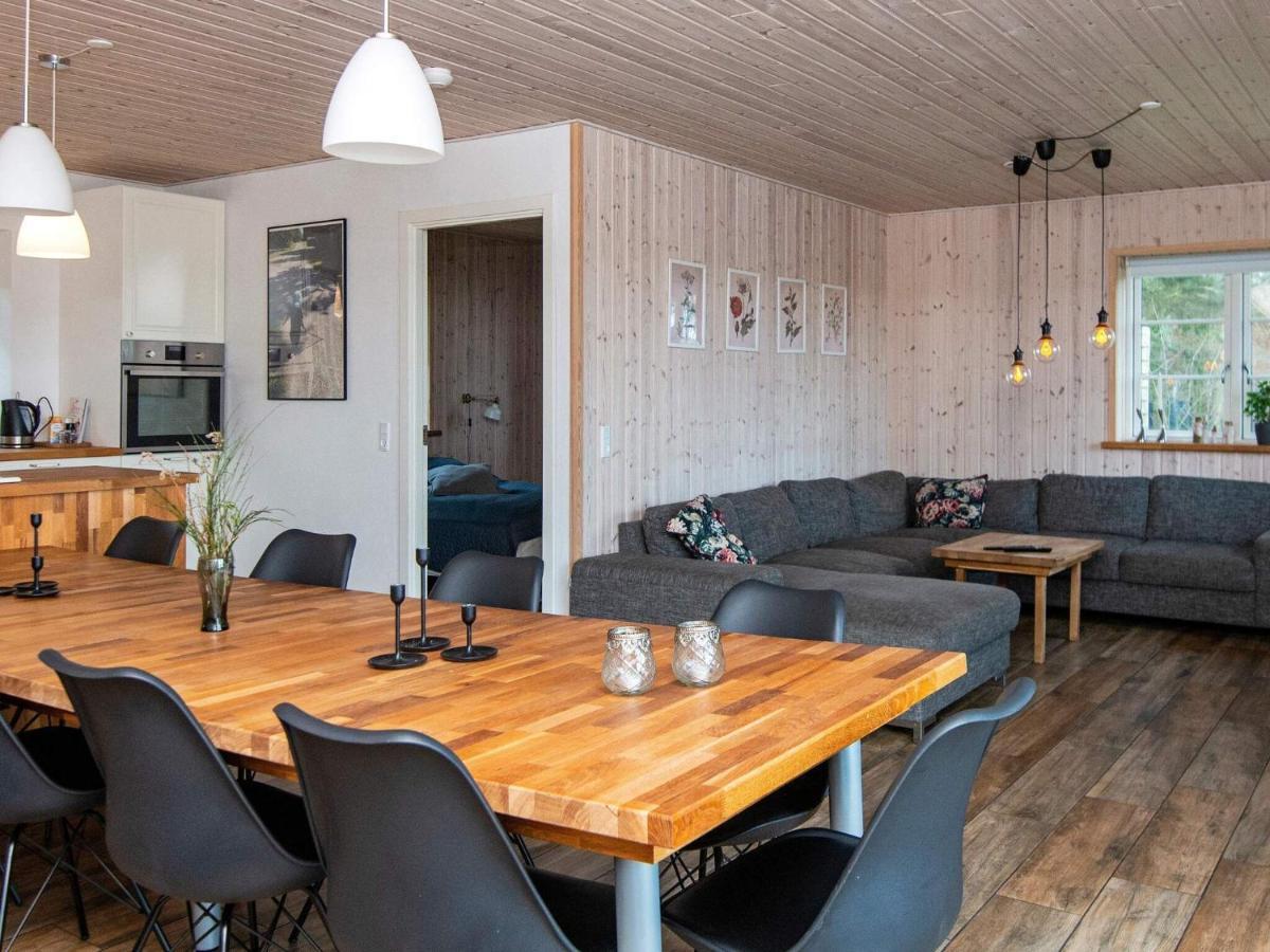 10 Person Holiday Home In Glesborg Bagian luar foto