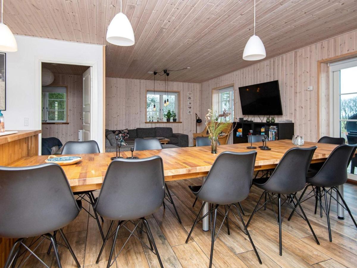 10 Person Holiday Home In Glesborg Bagian luar foto