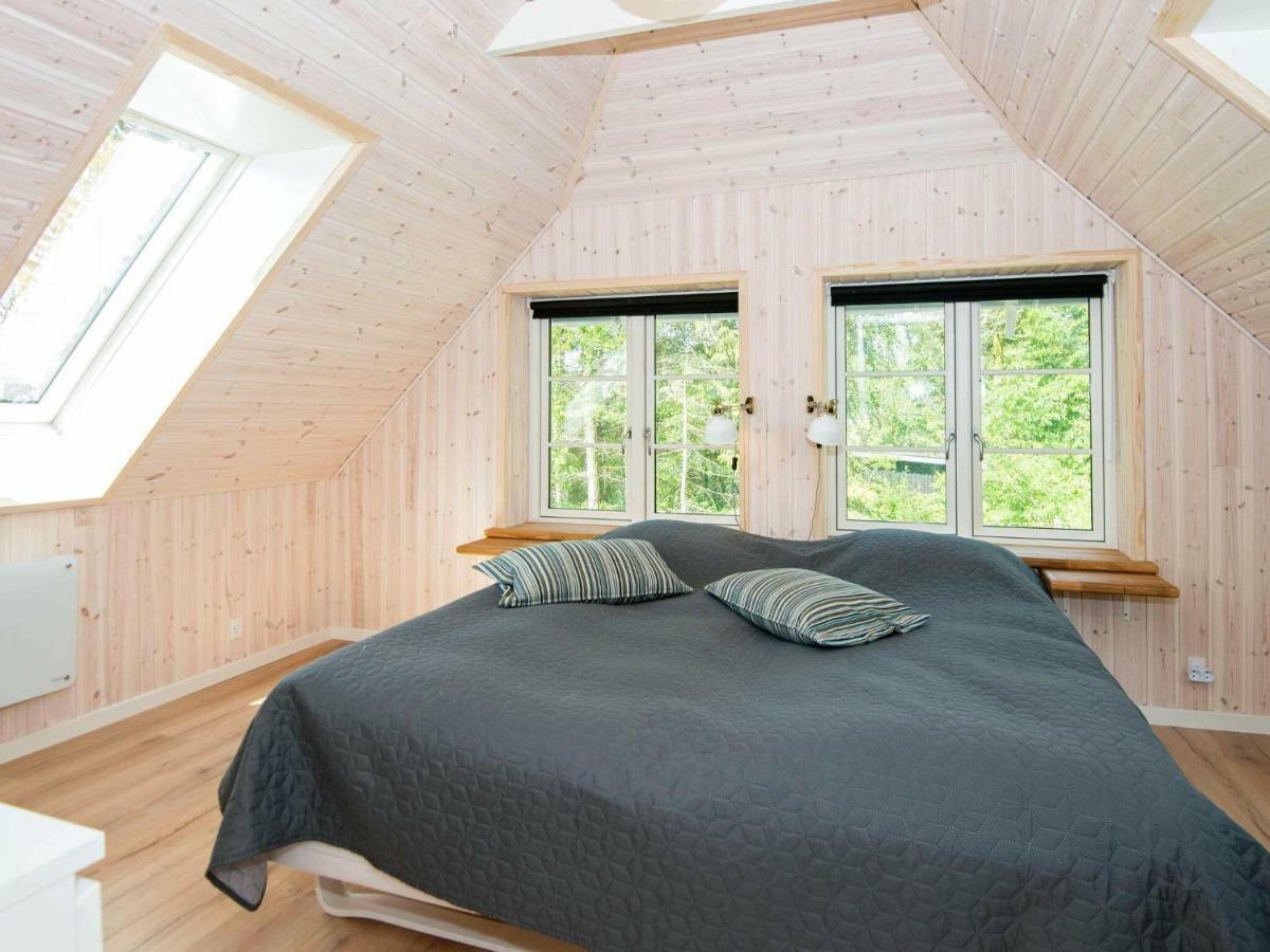 10 Person Holiday Home In Glesborg Bagian luar foto