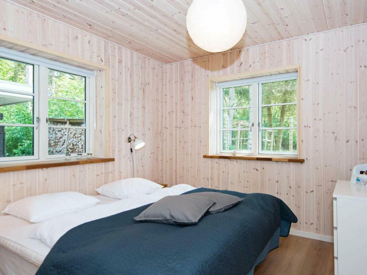 10 Person Holiday Home In Glesborg Bagian luar foto